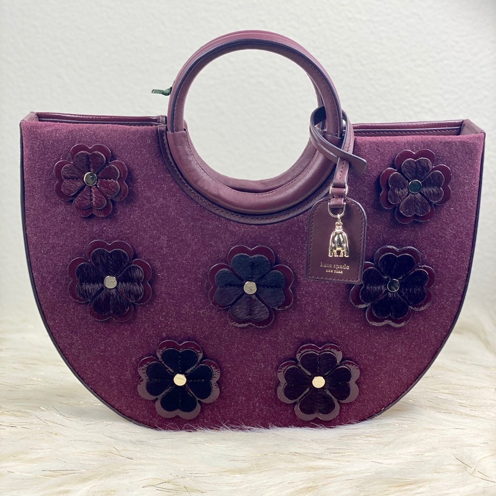 🔥SALE🔥 Kate Spade floral appliqué circle tote
